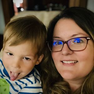 Meet your Posher, Julie